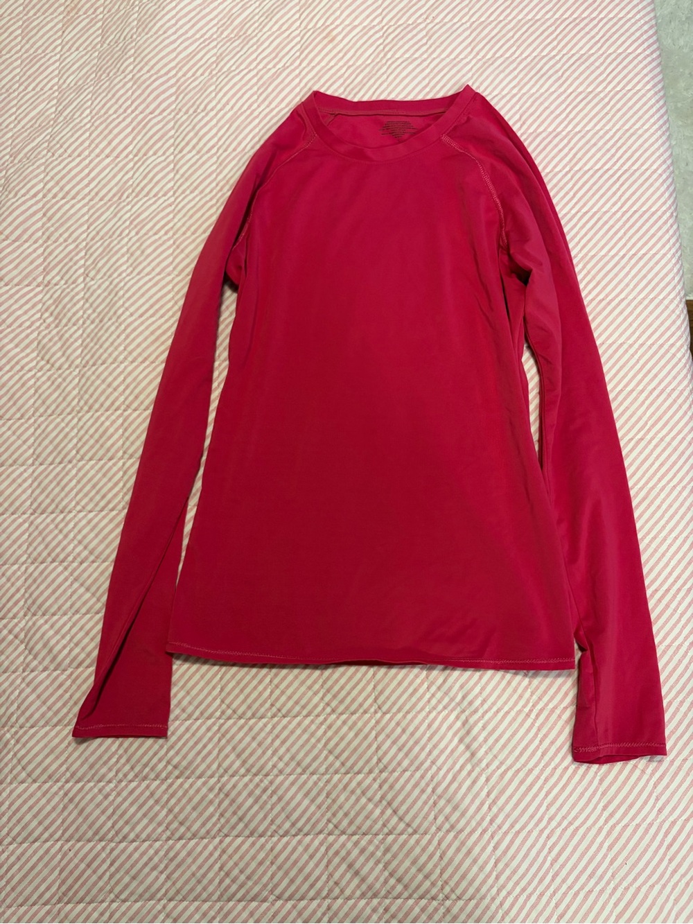 Women’s Long-Sleeve Athletic Top - Hot Pink